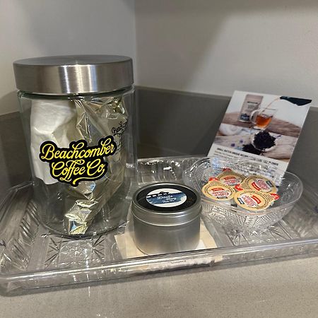 Gibsons Landing Inn 외부 사진