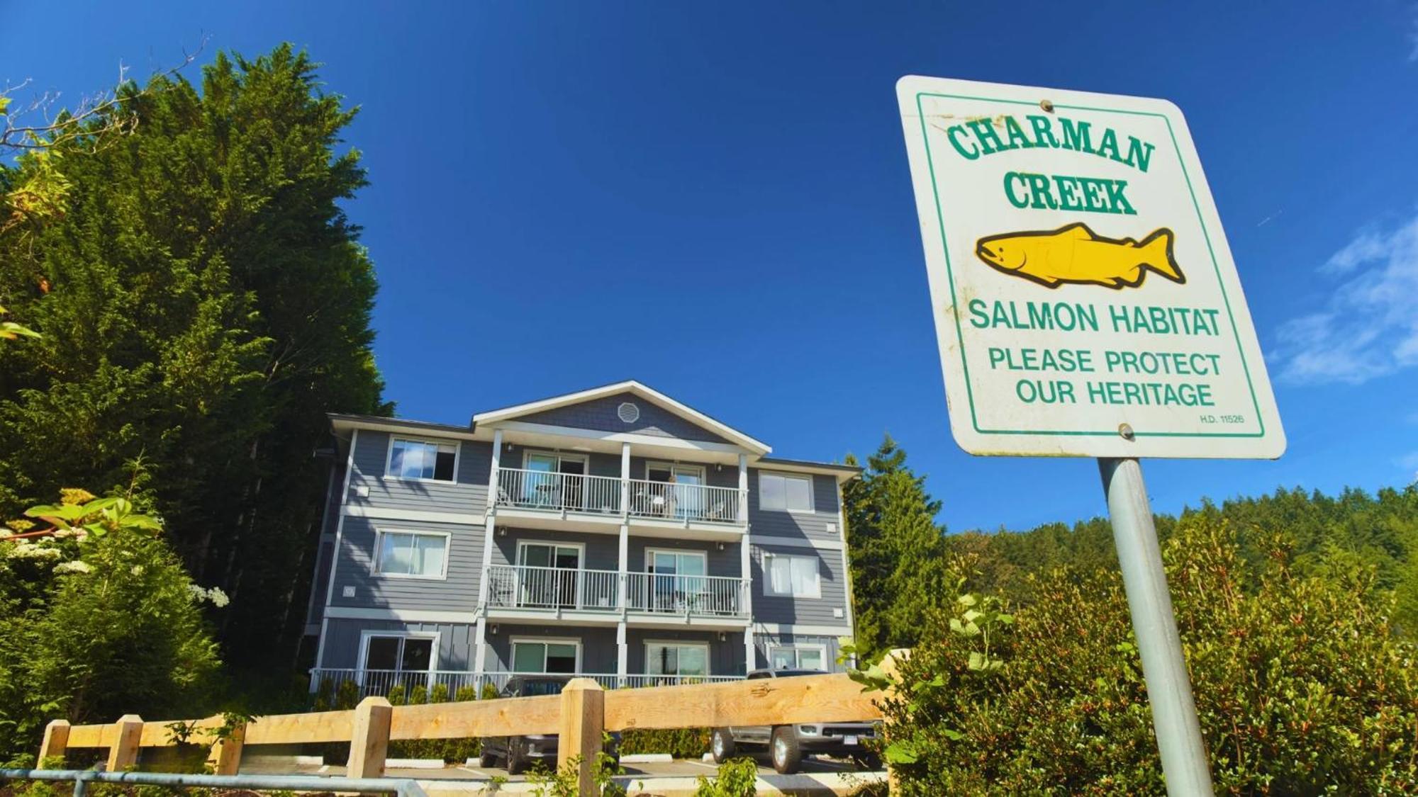 Gibsons Landing Inn 외부 사진